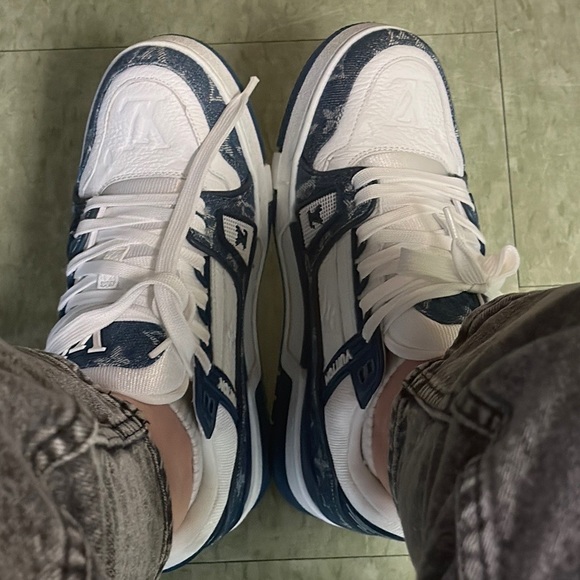 Louis Vuitton Shoes - Loius Vuitton shoes trainer sneaker